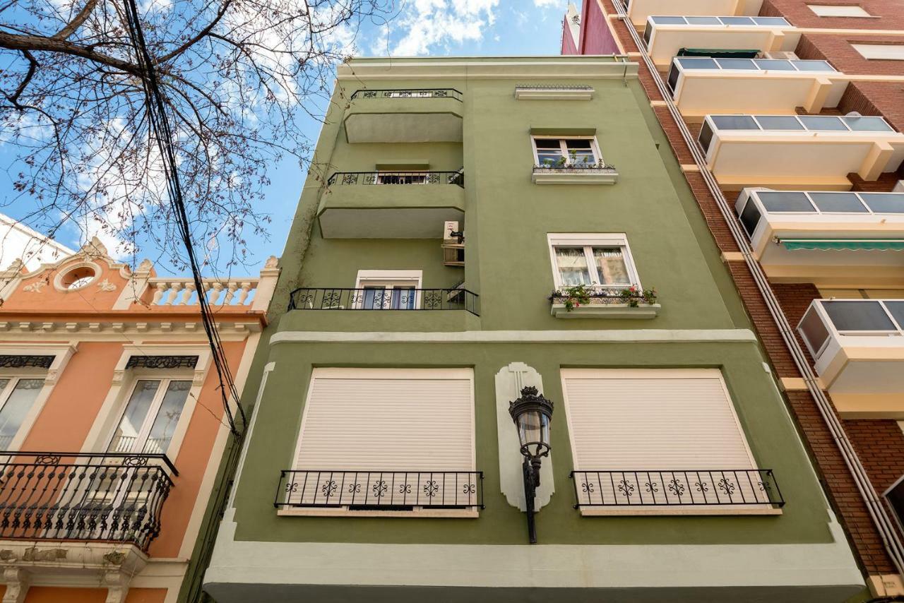 Confortable Apartamento * La Marina De Valencia Luaran gambar
